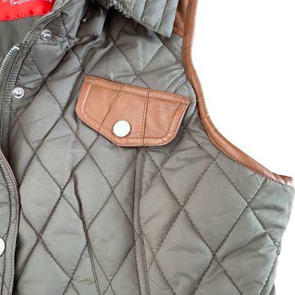 Fashionomics Quilted Hooded Vest Olive and Brown women’s size M goblincore - Picture 4 of 16